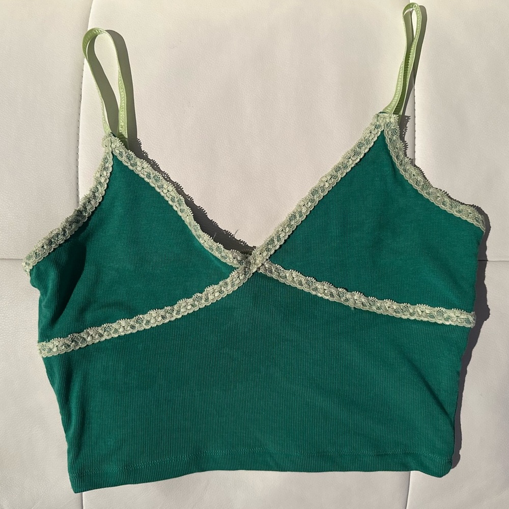 Aritzia Medium Top - Picture 2 of 6